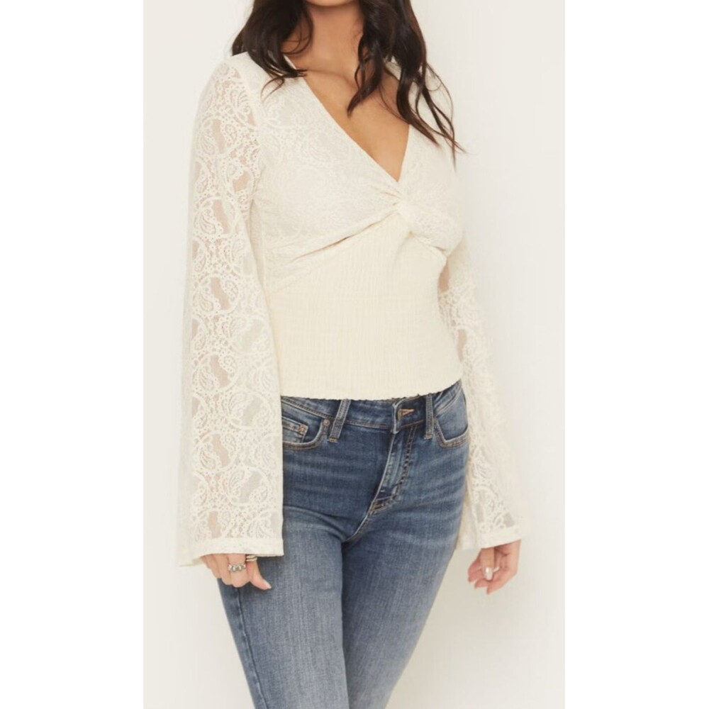 Shyanne Long Bell Sleeve Lace Top Size XXL